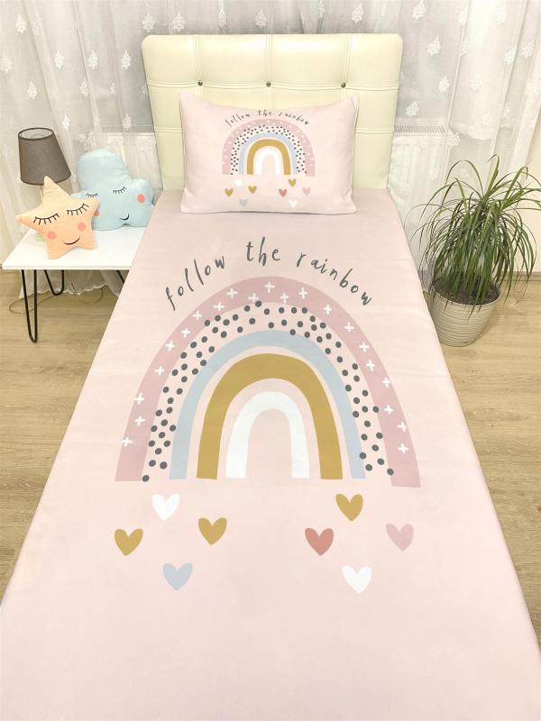 Pembe Gökkuşağı Kalpler Desenli Yatak Örtüsü ve Yastık