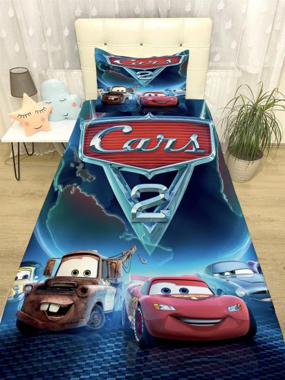 Cars 2 Desenli Yatak Örtüsü ve Yastık