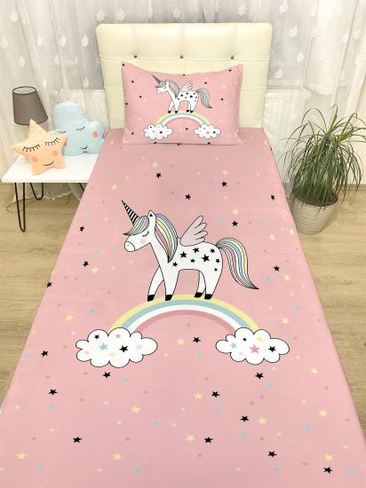 Bulut Üstünde Unicorn Desenli Yatak Örtüsü ve Yastık